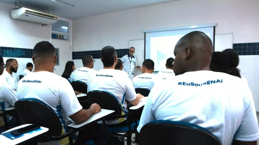 Representantes do Senai da Bahia embarcam para China para conhecer treinamento na sede da BYD