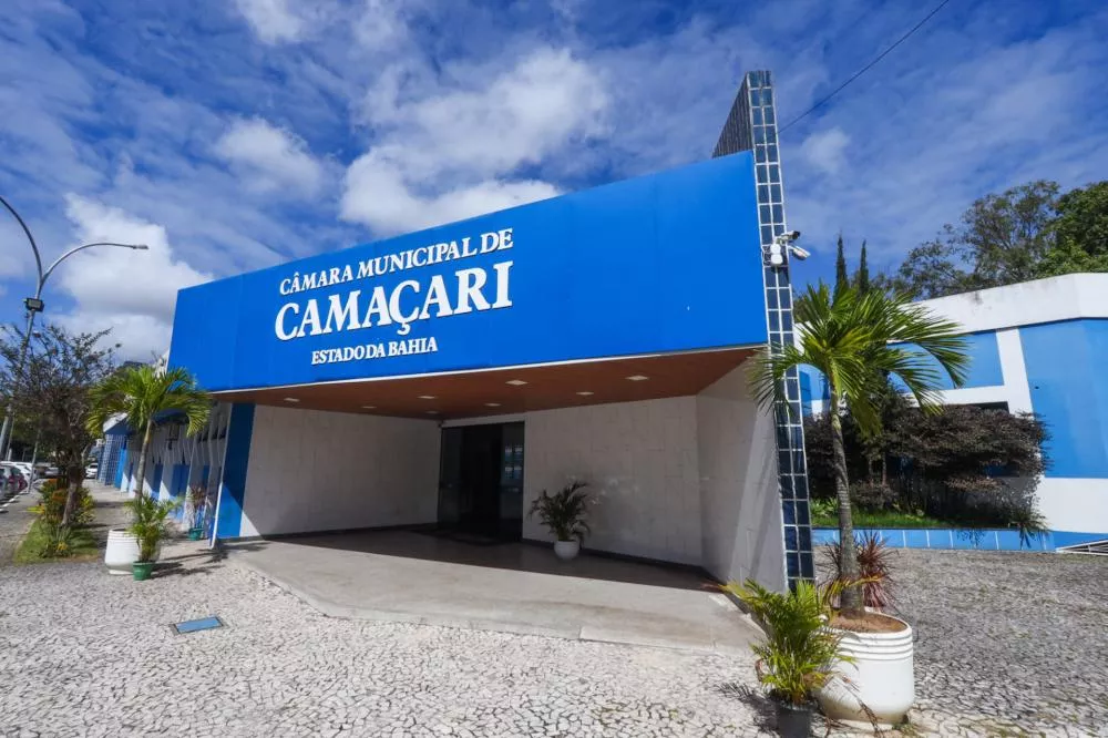 Câmara de Camaçari Reduz Orçamento Cultural em 50% para Custear Próprias Despesas Administrativas