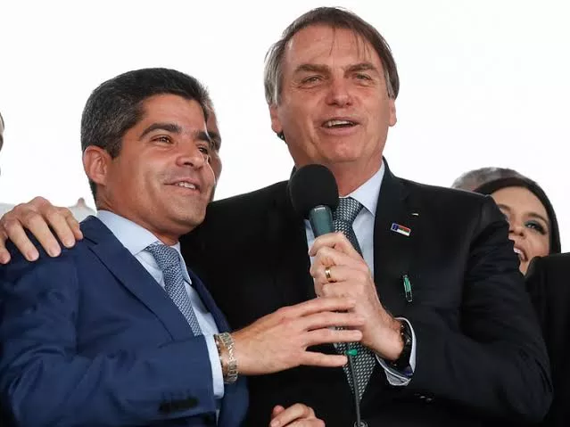 Bolsonaro Articula Aliança com ACM Neto Visando Eleições de 2026
