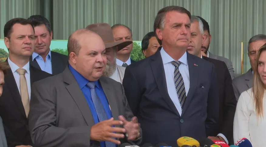 Governador do DF, Ibaneis Rocha (MDB), ao lado do presidente Jair Bolsonaro (PL). Foto: Reprodução